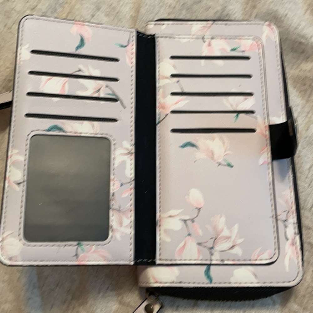 Wristlet - Picture 2 of 4